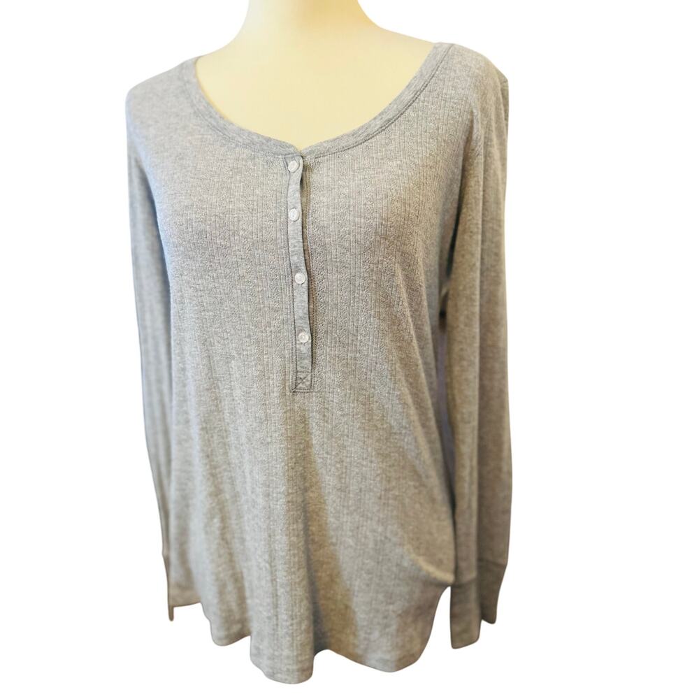 Victoria's Secret Gray Long Sleeve Ribbed Henley Top, Size Large